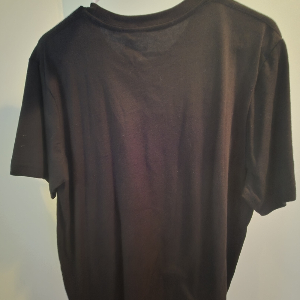 Apple tee shirt
